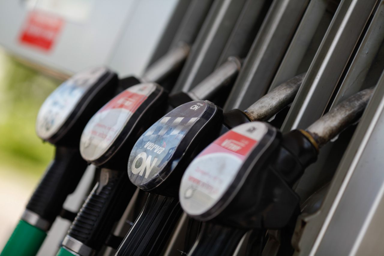 Sobolewski rezygnuje z BVB. Paliwa najdroższe od pół roku