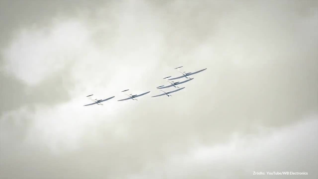 Różowe okulary KE. WB Electronics na celowniku PFR-u