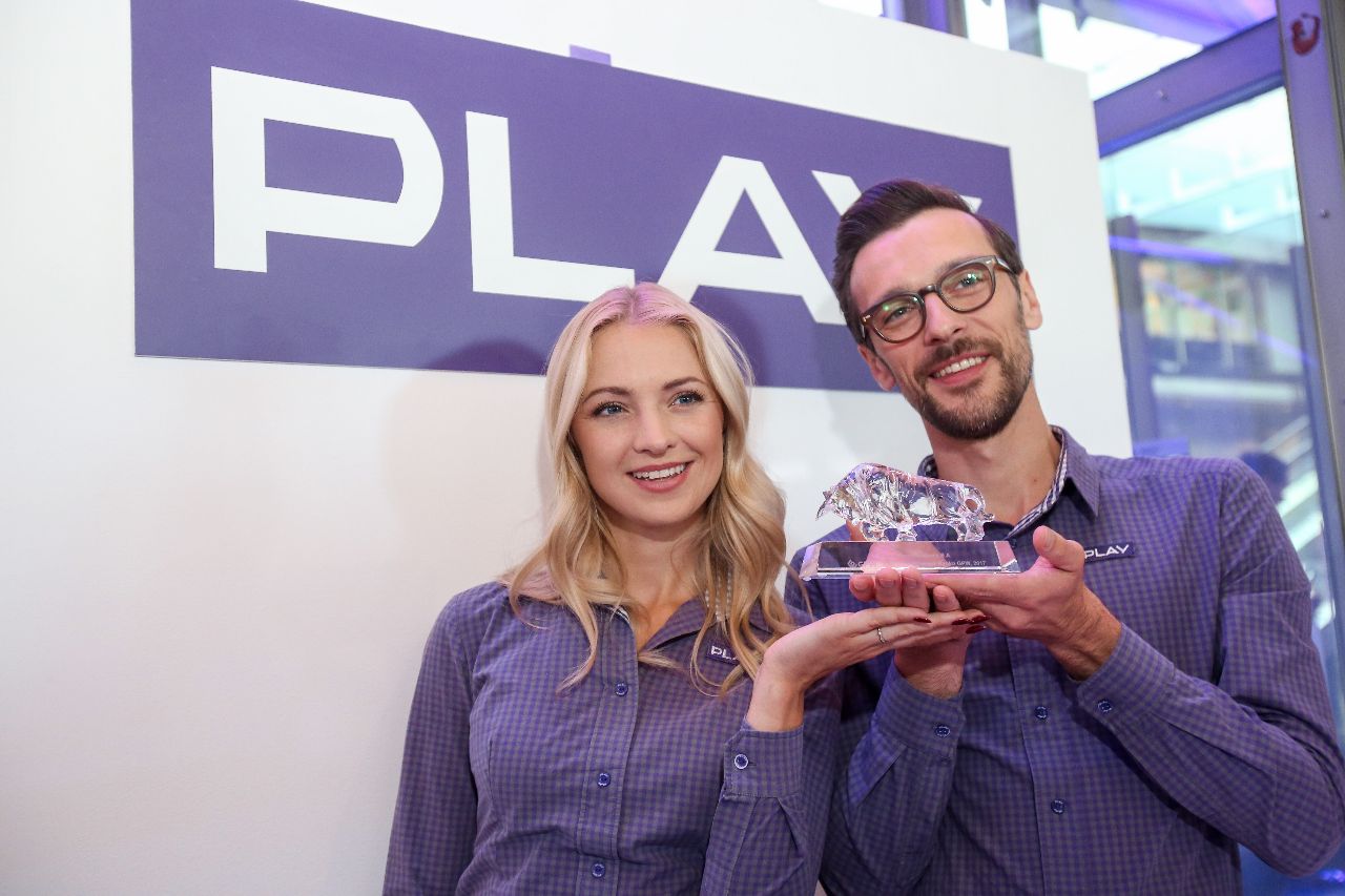 Play chce przejąć Virgin Mobile. GPW pod nadzór Morawieckiego?