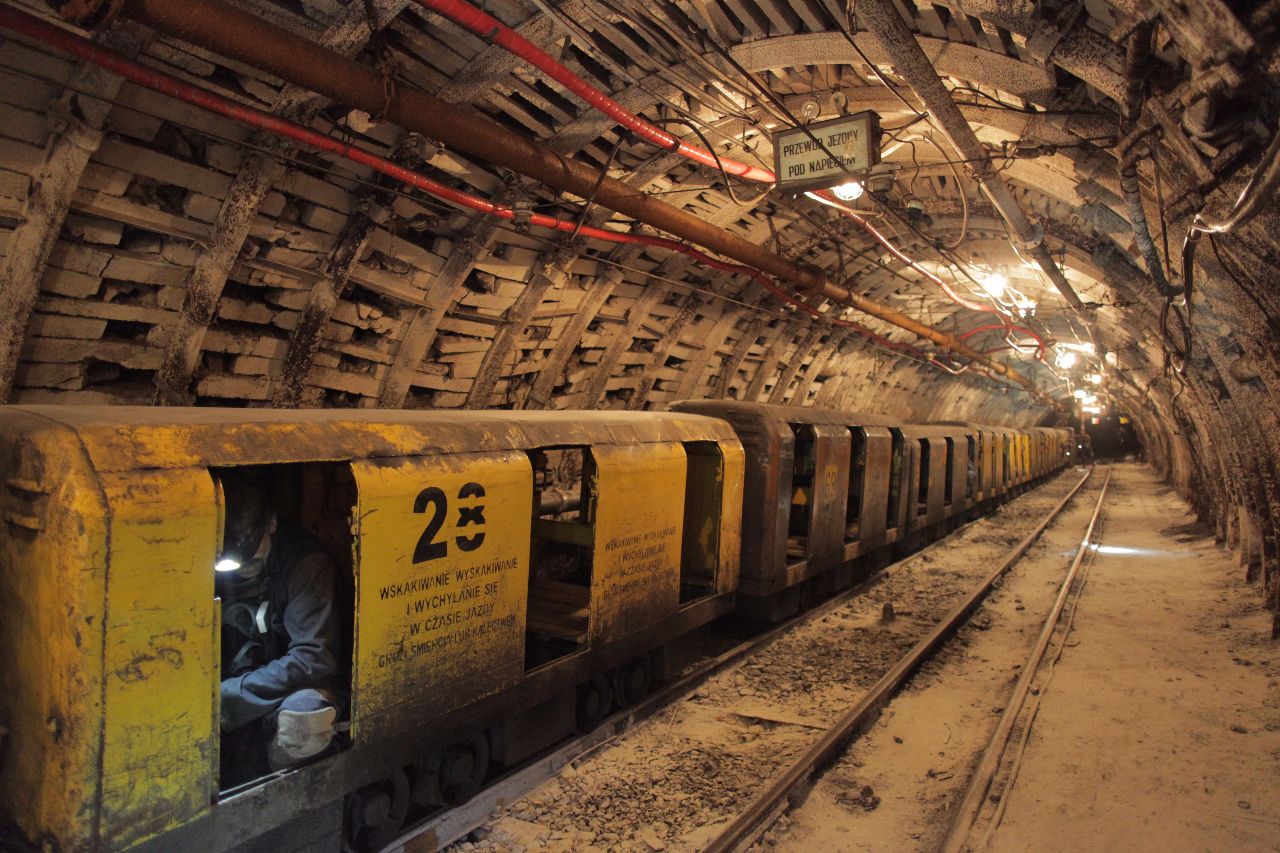 Polacy leczą się sami. KE zatwierdza pomoc dla kopalń